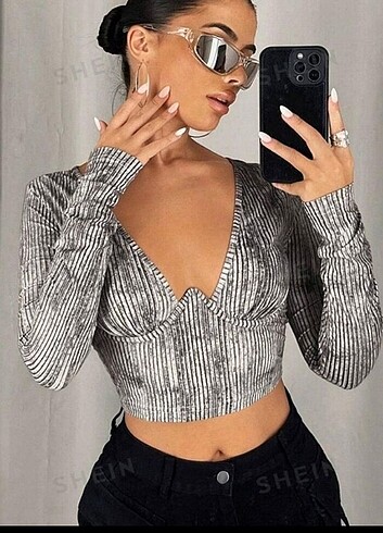 Crop uzun kollu 