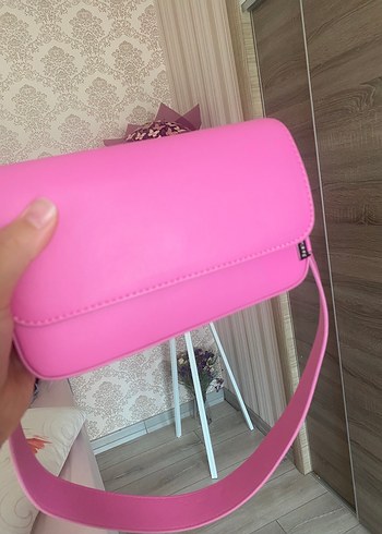 Bershka Pembe Deri Kadın Omuz Çantası