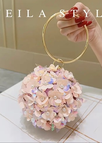 Zara Pembe Çiçekli Boncuklu Bohem Kadın Çanta