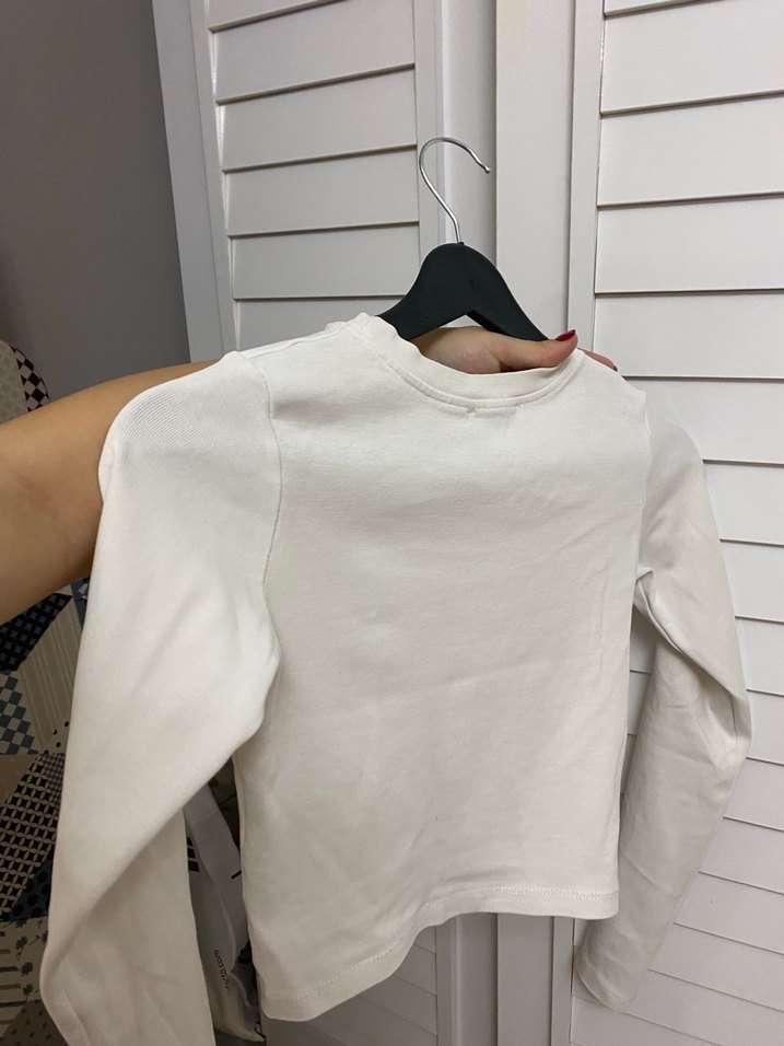 Beyaz Uzun Kollu Crop Top - Görsel 3