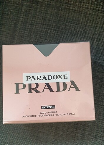 Paradoxe intense