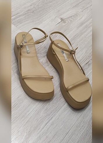 Zara ZARA KADIN SANDALET