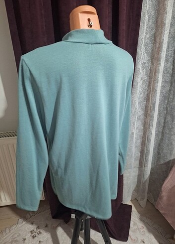 Benetton Yeni sıfır ürün etiketli 