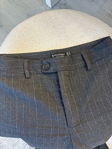 Stradivarius Straight Fit Pantalon