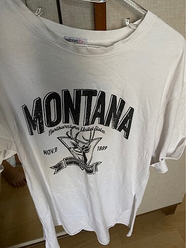 l Beden Oversize montana tshirt