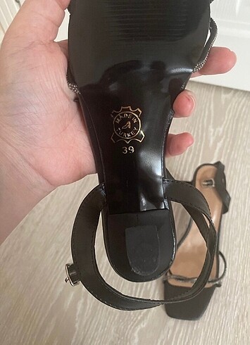 39 Beden topuklu ayakkabı