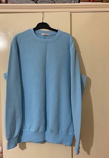oversize sweatshirt