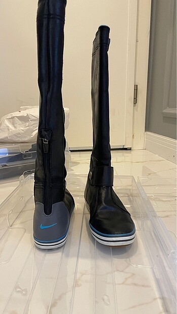 38,5 Beden siyah Renk Nike çizme