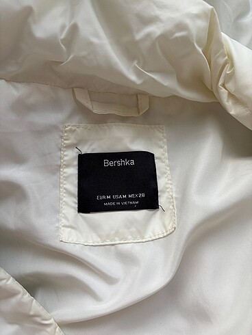 m Beden beyaz Renk Bershka Mont