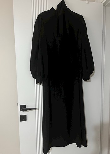 Diğer Siyah Uzun Kollu Kuşaklı Kadın Abiye