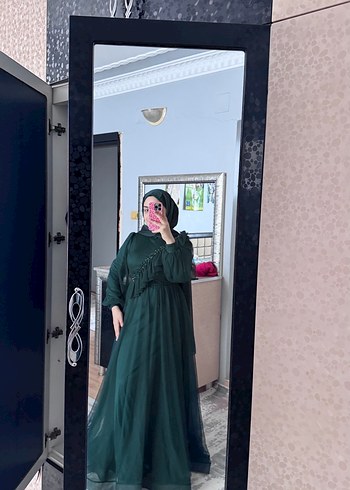 Uzun Kol Drapeli Yeşil Tesettür Abiye Elbise - Görsel 3