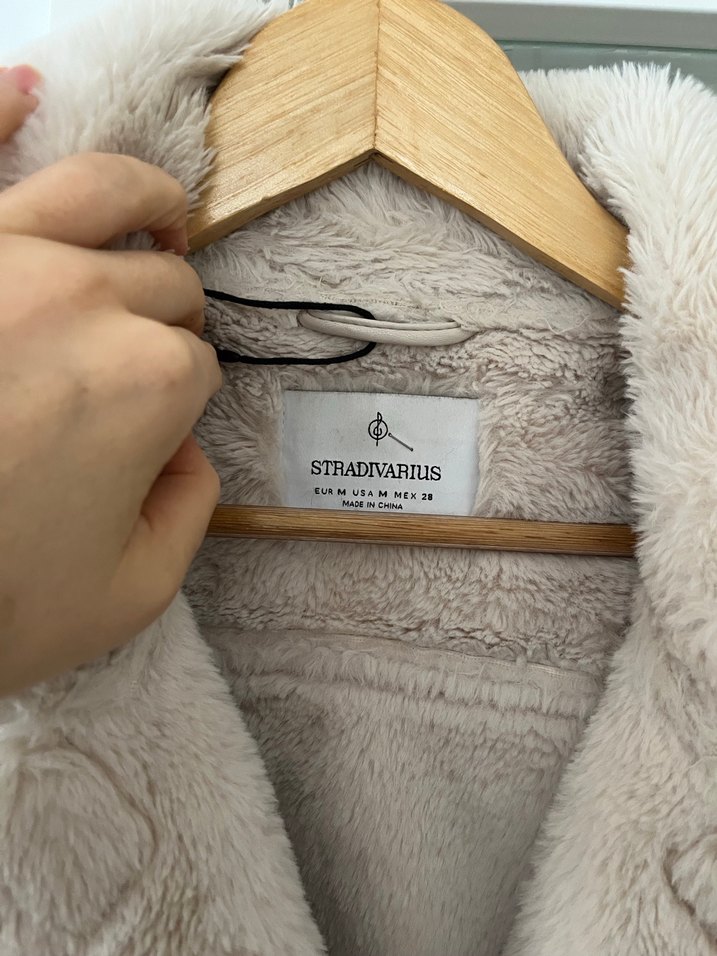 Stradivarıus Bej Kadın Deri Kürklü Ceket - Görsel 3