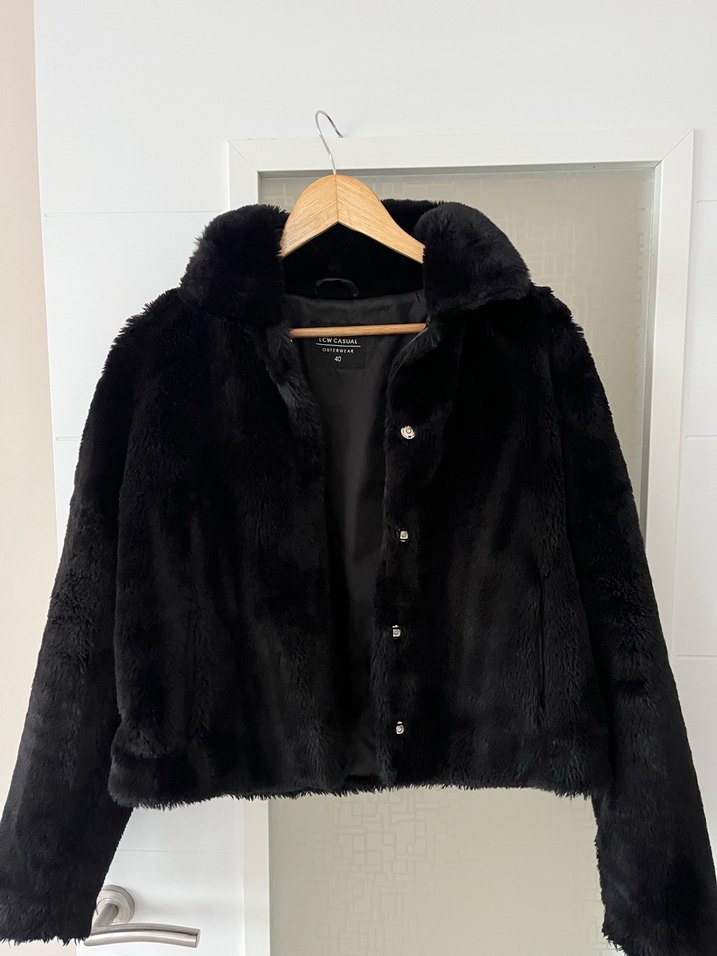 Siyah Kadın Peluş Kürk Detaylı Mont - Görsel 2