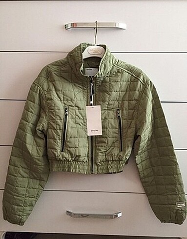 Bershka mont