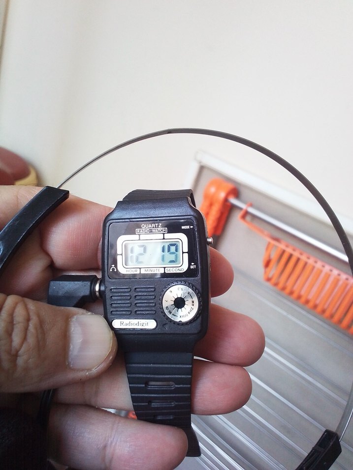 Dünya radyosu özellikli radyolu kol saati - Görsel 5