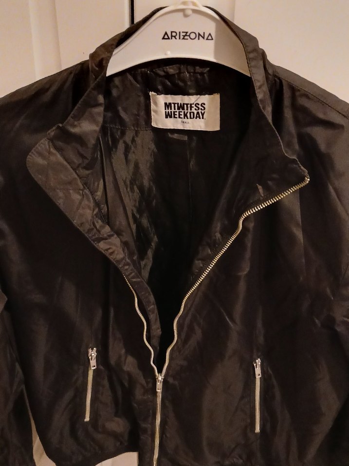 Siyah Fermuarlı Ceket - Görsel 2