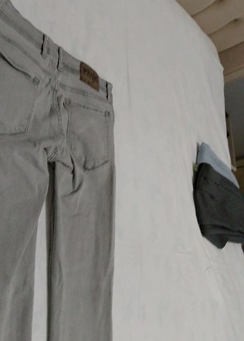29 Beden Düğmeli Gri Denim Erkek Jean