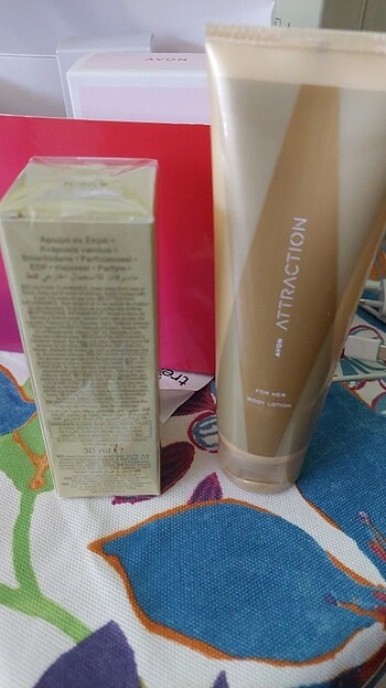 Avon Parfüm ve vücut losyonu
