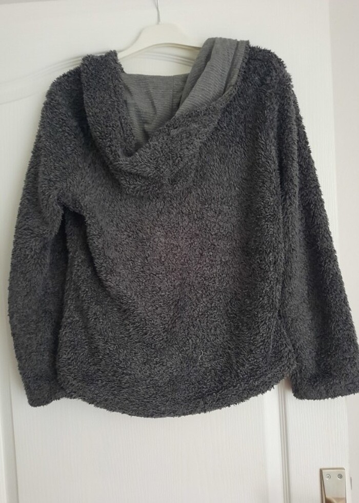 Kapşonlu - Görsel 2