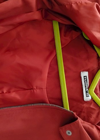 kiremit Uzun Düğmeli Kadın Yağmurluk - Görsel 5