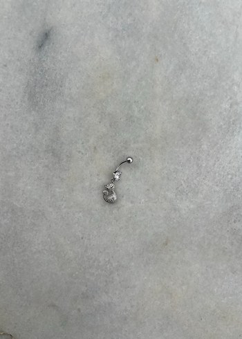 Gri Parlak Minimalist Kadın Piercing