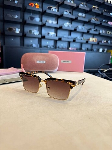  Beden Miu Miu