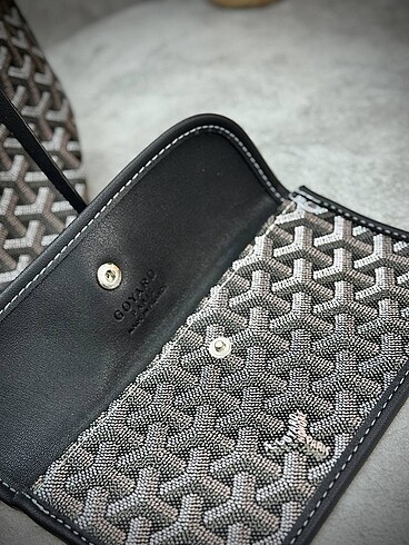  Beden Goyard