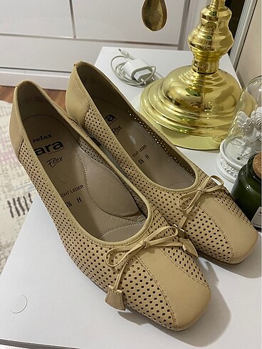 Zara Yurt dışı kadın topuklu ayakkabı