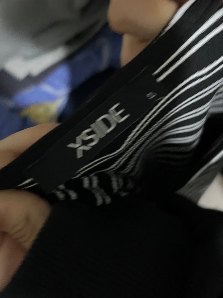 Siyah Beyaz Çizgili Midi Elbise Yırtmaç detatlı - Görsel 2