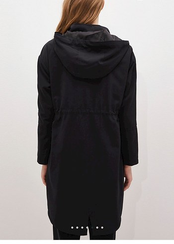 Kadın Siyahi Bel Detaylı Yağmurluk - Görsel 2