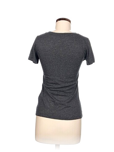m Beden Roxy T-shirt %70 İndirimli.