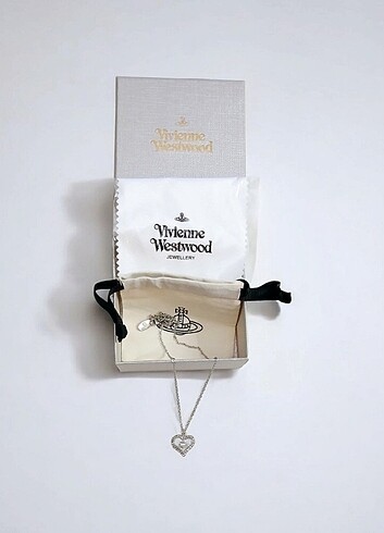 Vivienne Westwood Viv*e Westw*d Kolye