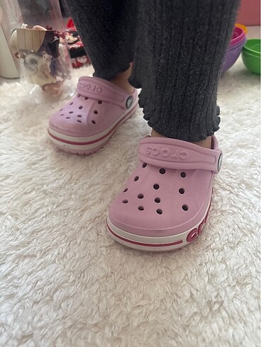 Orijinal crocs marka terlik