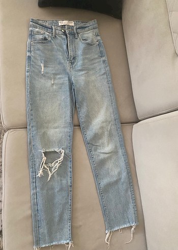 Slim fit mom jean