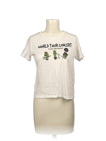 Defacto T-shirt %70 İndirimli.