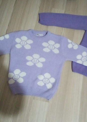 Kız Çocuk Mor Çiçekli Triko Kazak - Görsel 2