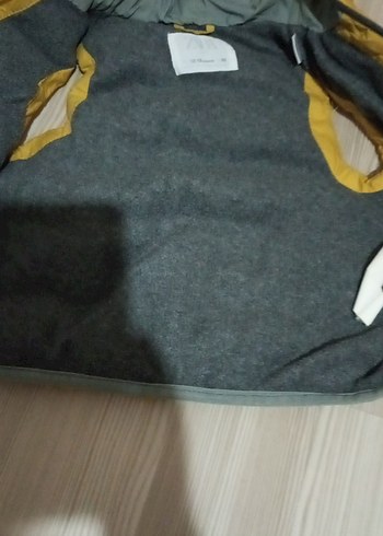 Sarı Kapüşonlu Fermuarlı Erkek Çocuk Yeleği - Görsel 5