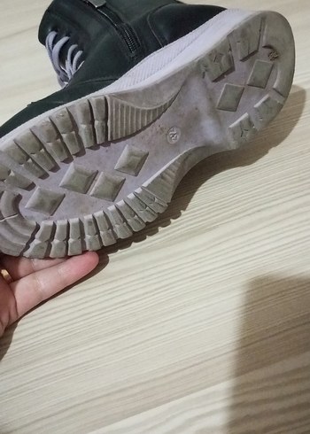 Siyah Bağcıklı Rock Tarzı Kadın Bot - Görsel 4