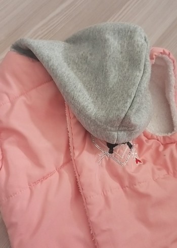Kız Çocuk Pembe Nakışlı Kürklü Yelek - Görsel 4