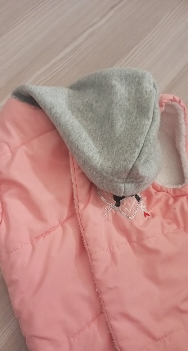 Kız Çocuk Pembe Nakışlı Kürklü Yelek - Görsel 4