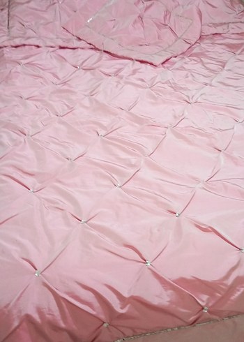 Nakışlı Pembe Yatak Örtüsü - Görsel 2