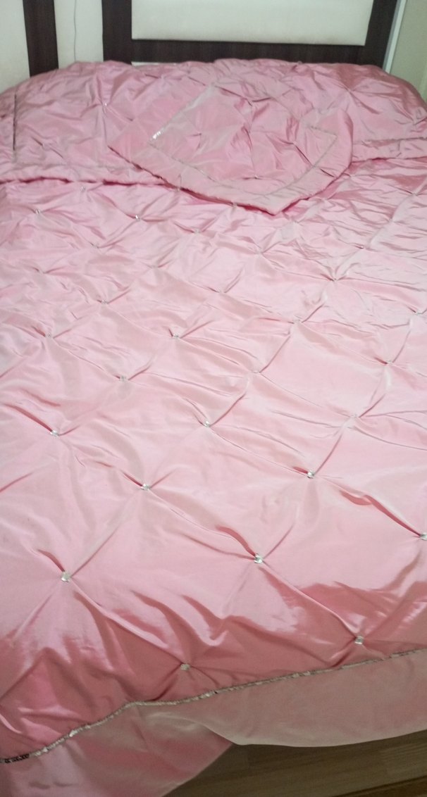 Nakışlı Pembe Yatak Örtüsü - Görsel 2