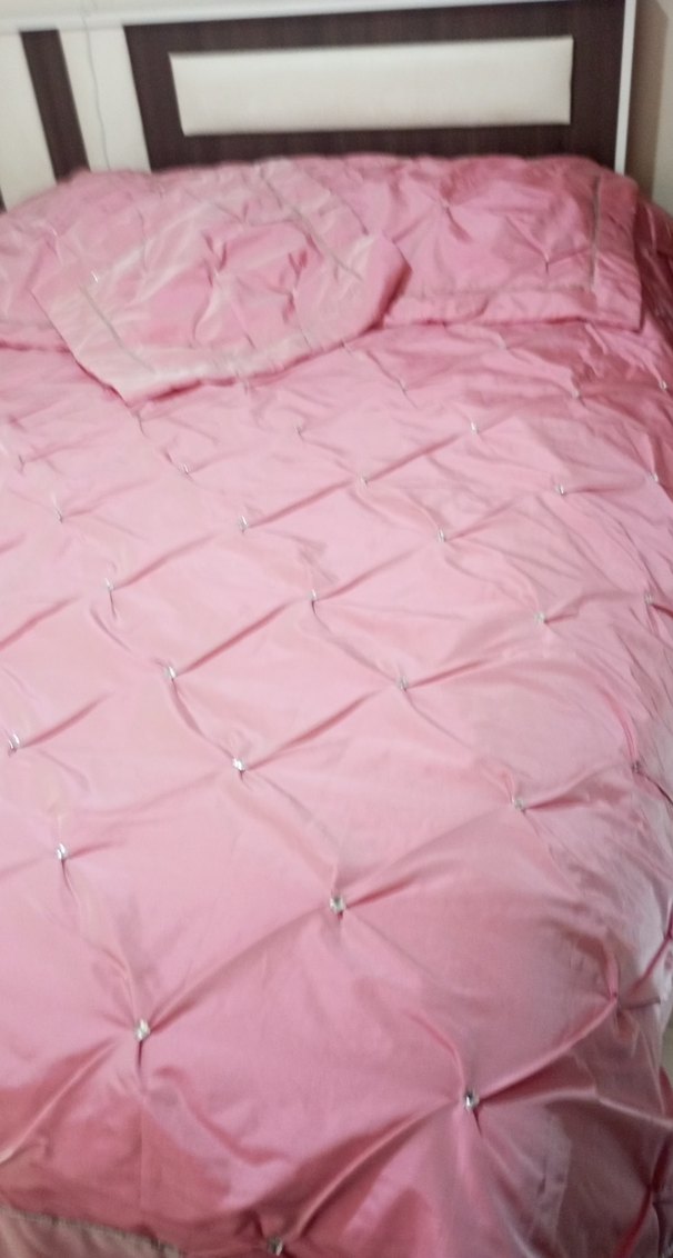 Nakışlı Pembe Yatak Örtüsü - Görsel 3