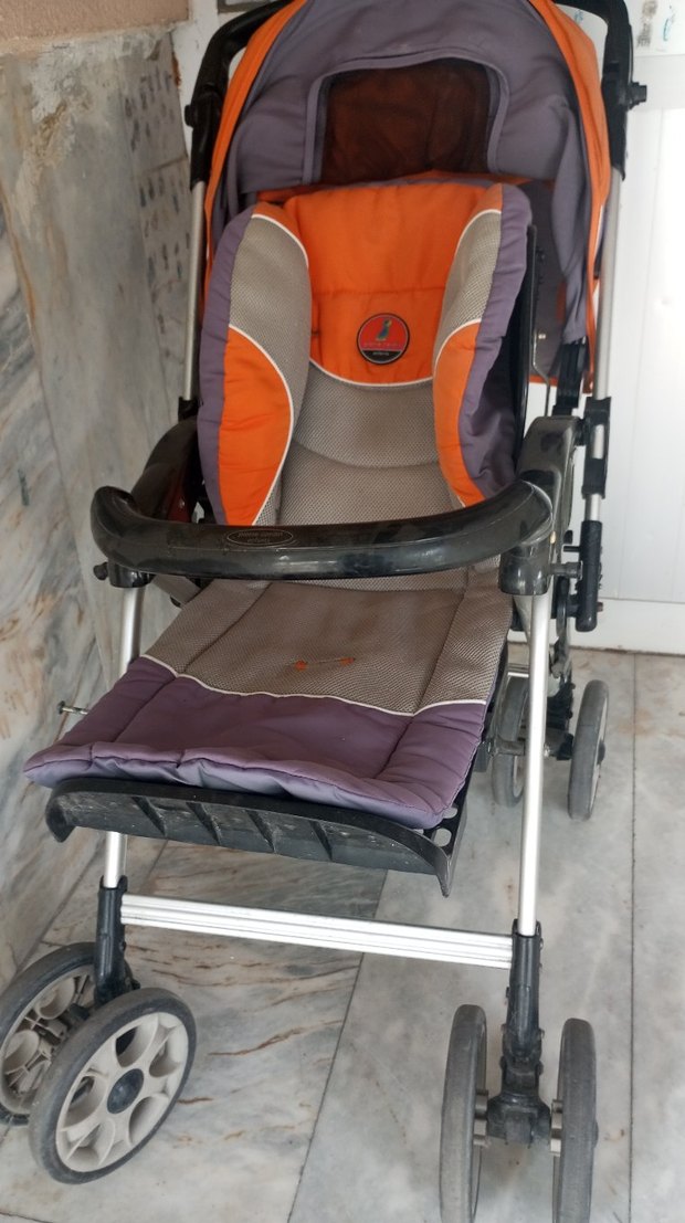 Gri Bebek Arabası - Görsel 3