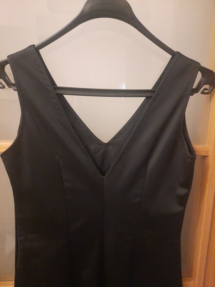 Siyah V Yakalı Midi Ofis Elbisesi - Görsel 4