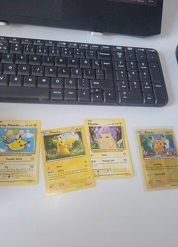 5 Adet pikachu kartı