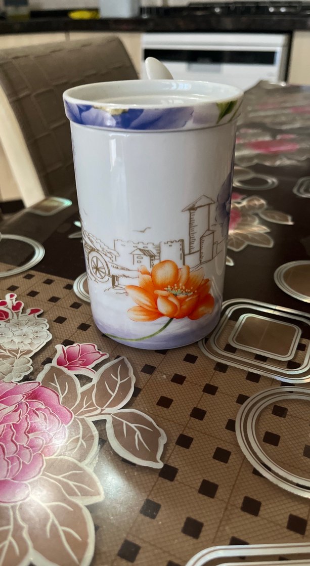 Çiçek Desenli Beyaz Seramik Kupa ve Kaşık - Görsel 4