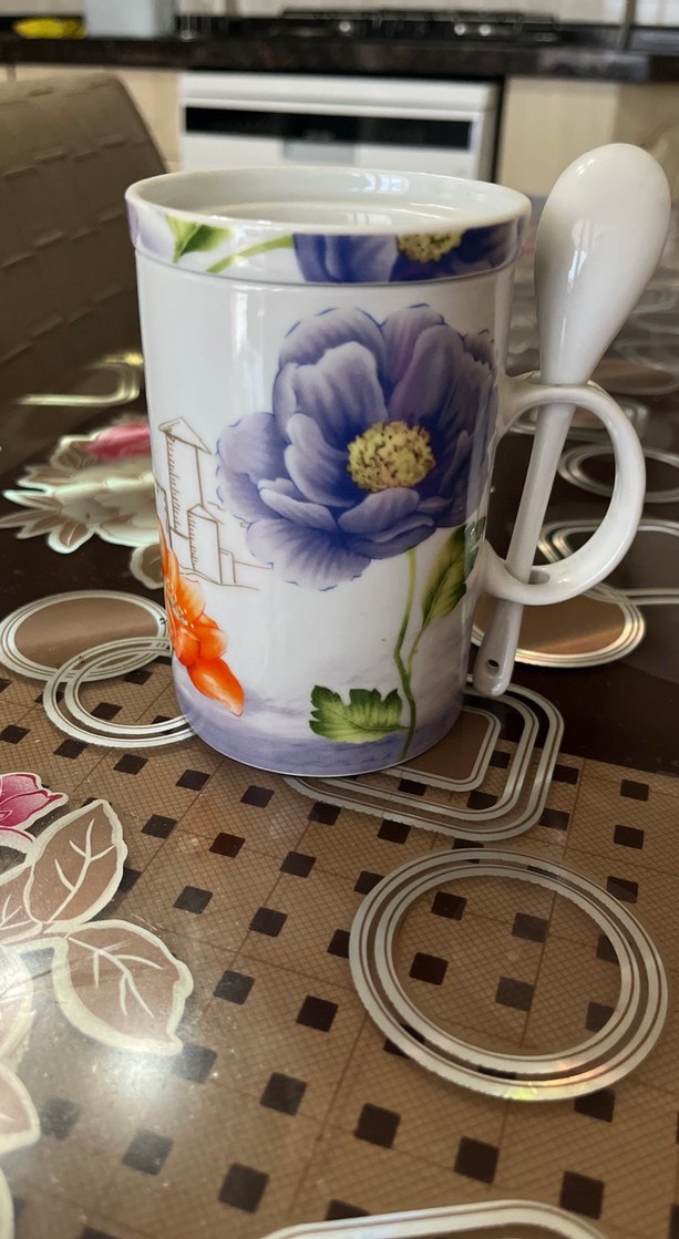 Çiçek Desenli Beyaz Seramik Kupa ve Kaşık - Görsel 2