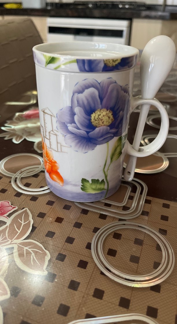 Çiçek Desenli Beyaz Seramik Kupa ve Kaşık - Görsel 3