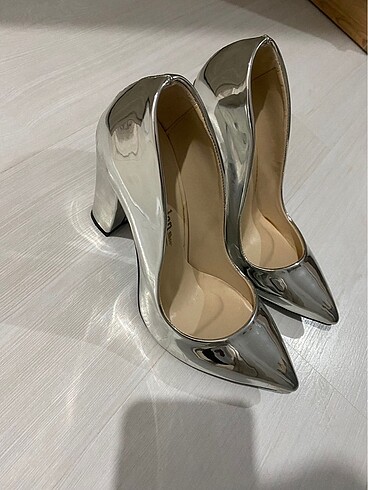 Sıfır Rugan kalın topuklu stiletto